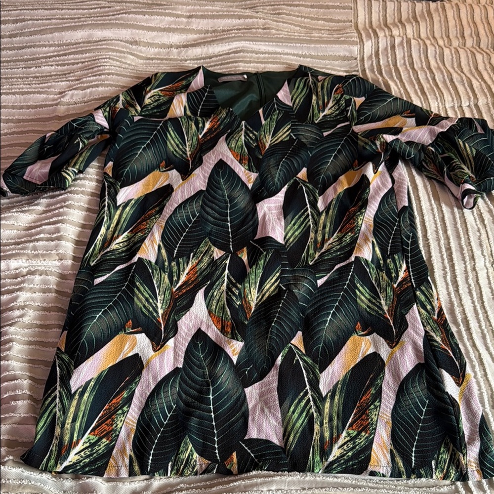 Green and Pink Relaxed Midi Dress with 3/4 Sleeves